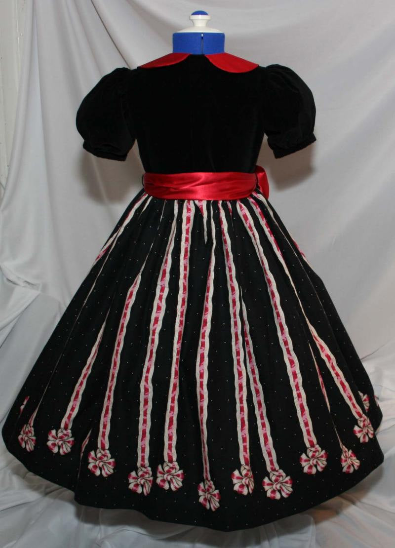 daisy kingdom christmas dress Daisy kingdom handmade Christmas dress vintage girl