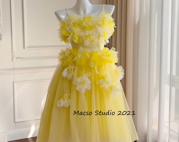 Bright yellow short prom dress sleeveless dress daily dress Party Birthday women summer Dress yellow Lolita Dress Graduation Gown