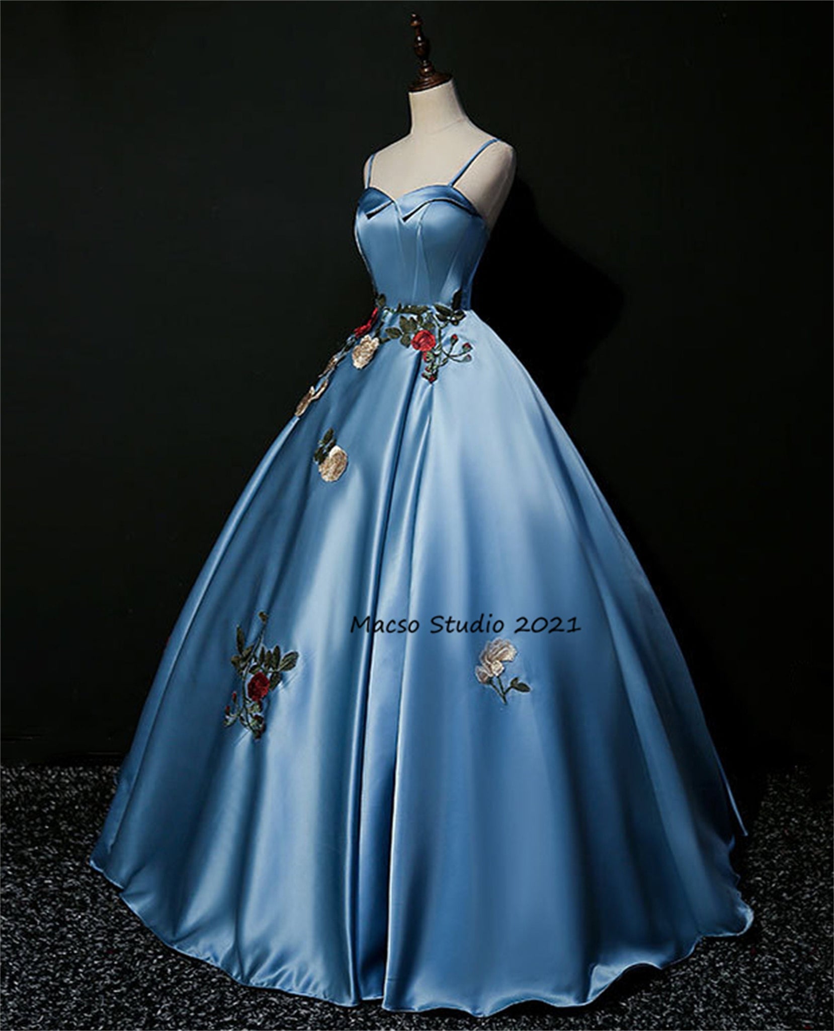 Elegant Flower blue Satin gown Princess blue Prom Dress Women Wedding Dress Prom Dress Party Dress Graduation Dress Birthday Gown