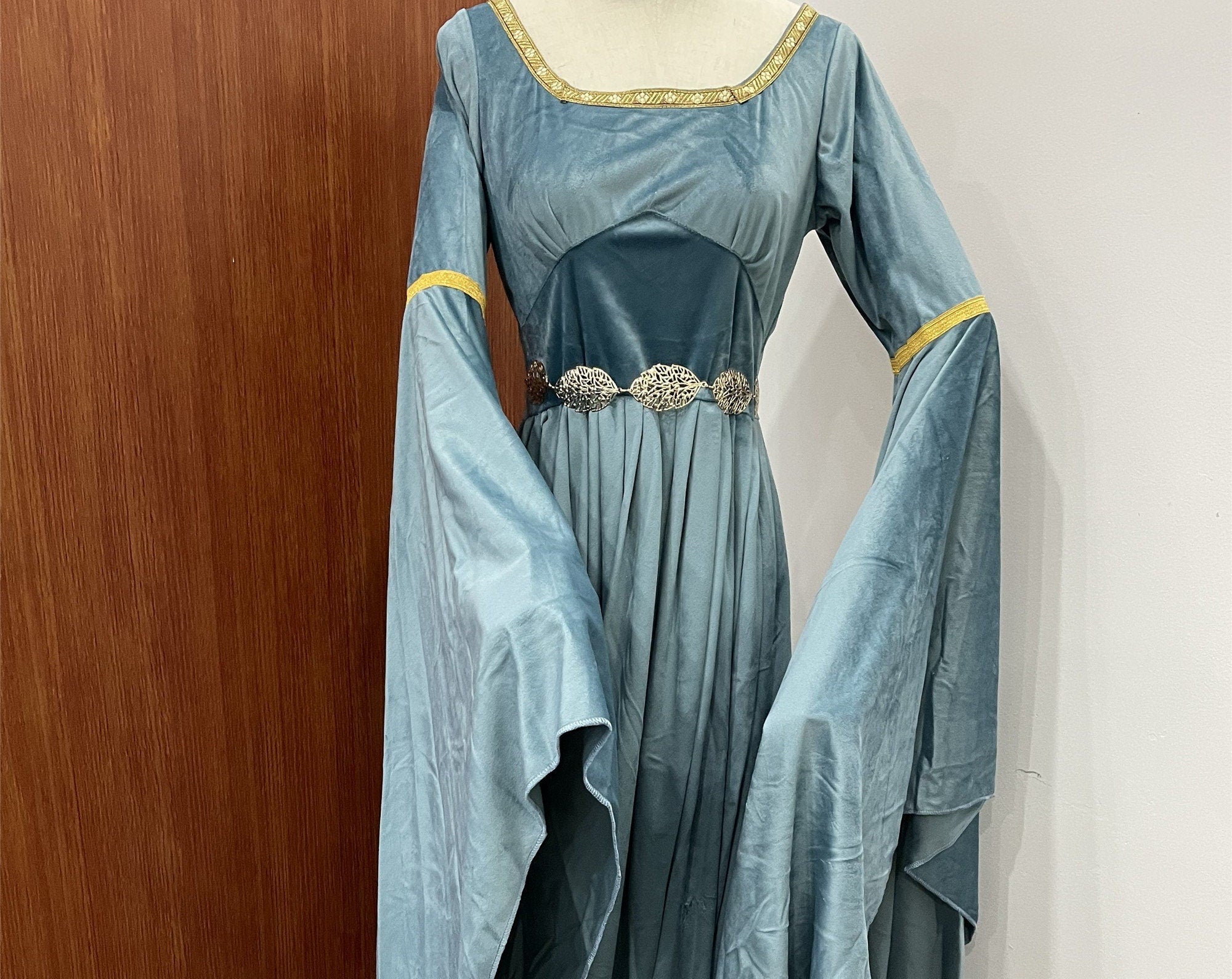 Galadriel Cosplay Dress The Lord of the Rings Cosplay Costume Galadriel Cosplay Cloak Blue Fairy Queen Cosplay Lady Halloween Cosplay