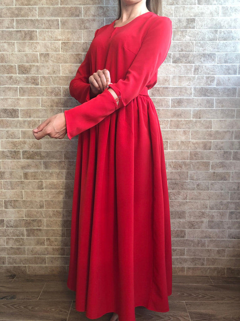 red handmaid dress Hulu's 'The Handmaid's Tale': How the iconic red costumes were created