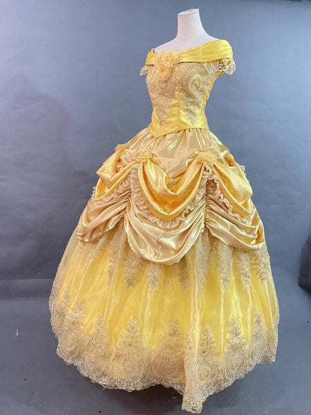 Belle costume