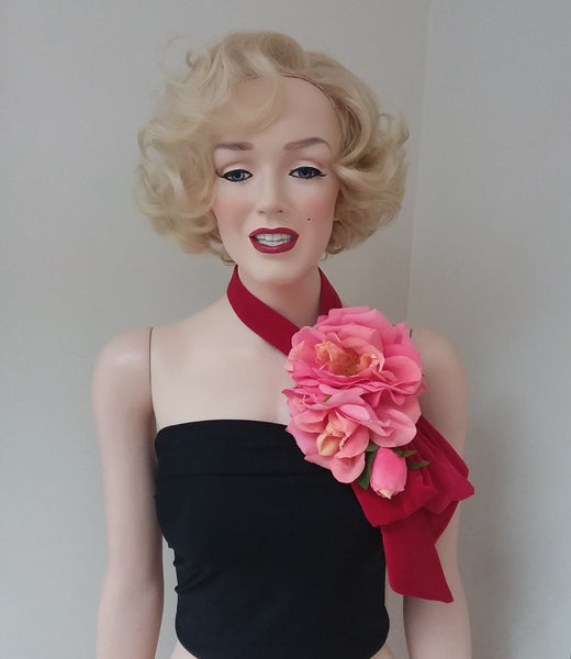 Ready now Lana Turner choker