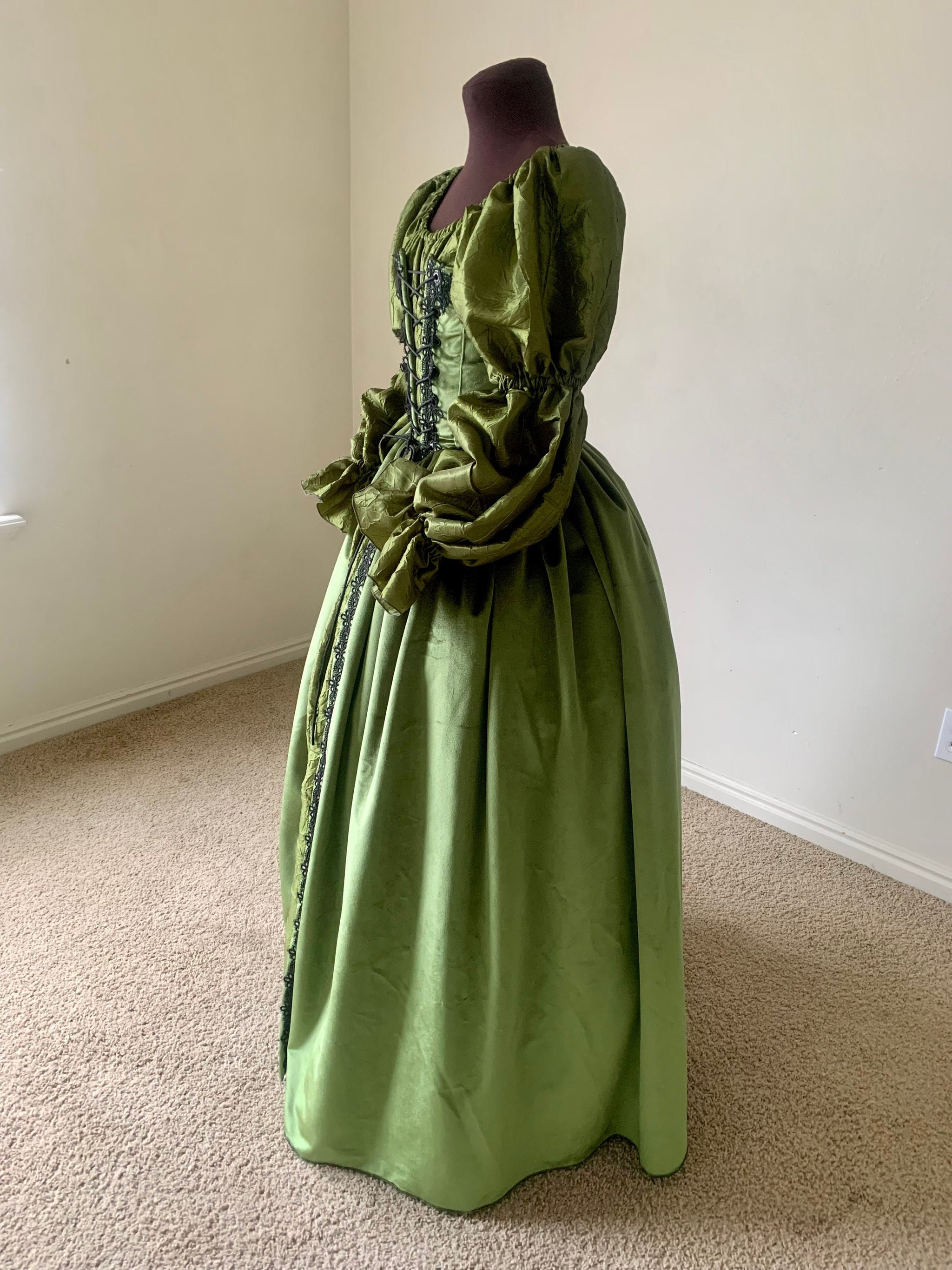 Moss Green Renaissance Wedding Gown Dress Mermaidcosplay Moss Green Renaissance Wedding Gown Dress Mermaidcosplay