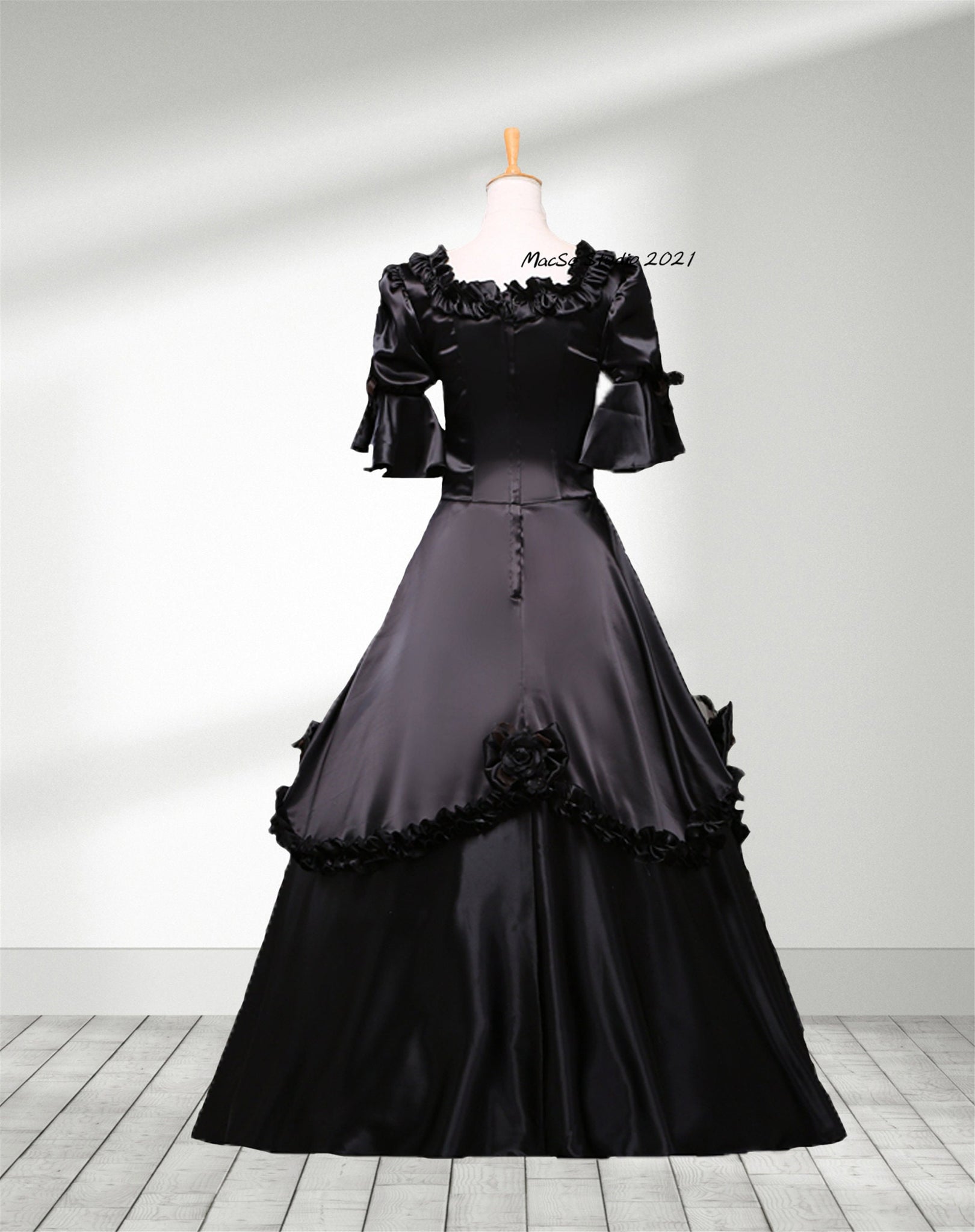 Vintage Medieval costume dress Black 18th Century dress Court Gown pri Mermaidcosplay Vintage Medieval costume dress Black 18th Century dress Court Gown pri Mermaidcosplay
