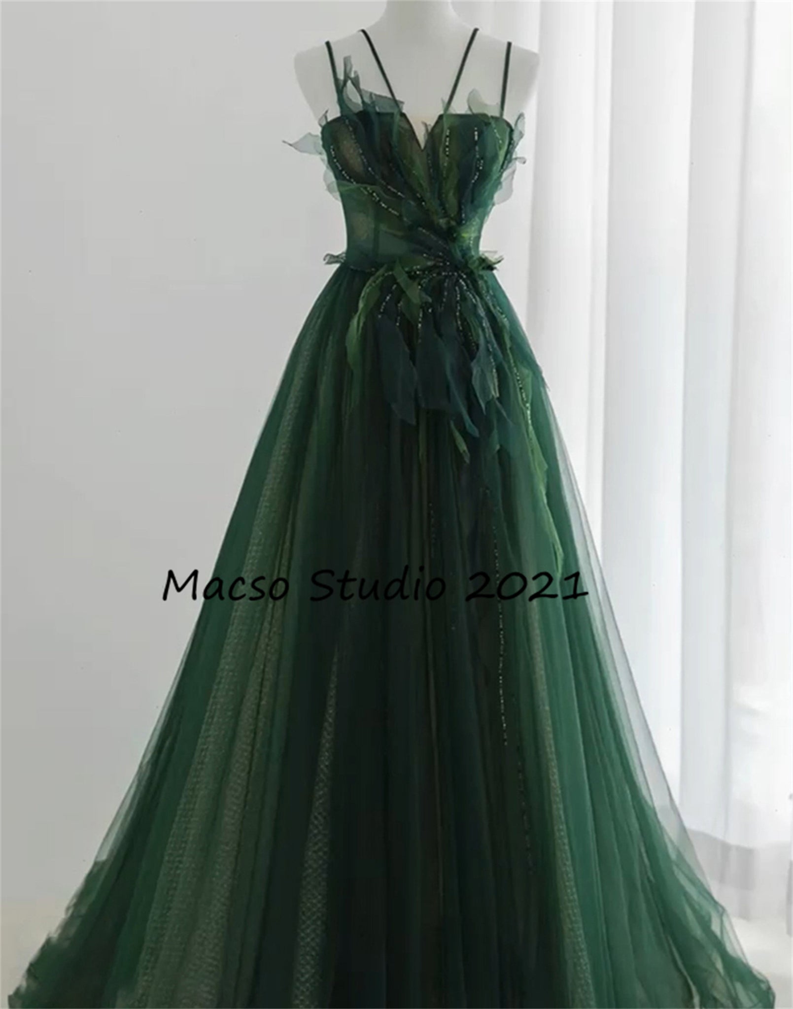 Vintage forest green floor length prom dress fairy Emerald Green Party Mermaidcosplay Vintage forest green floor length prom dress fairy Emerald Green Party Mermaidcosplay