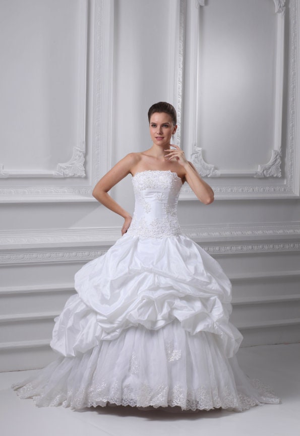 White taffeta wedding dress
