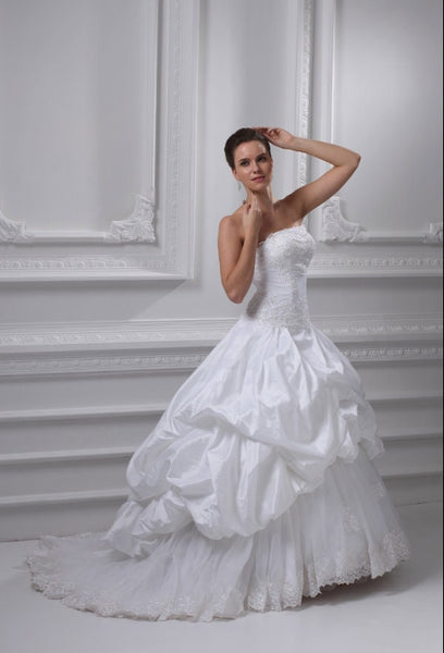 White taffeta wedding dress