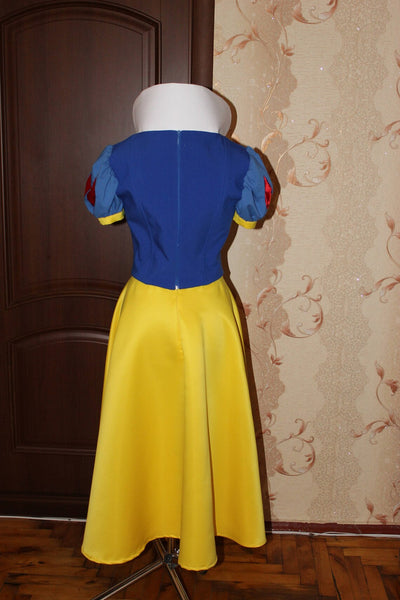 Snow White Cosplay Costume Halloween women Princess Costume