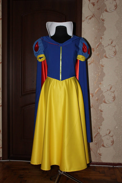 Snow White Cosplay Costume Halloween women Princess Costume